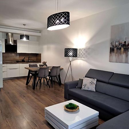 Luxusný apartmán v centre Nitry - Apartmán Halifax Nitra Esterno foto