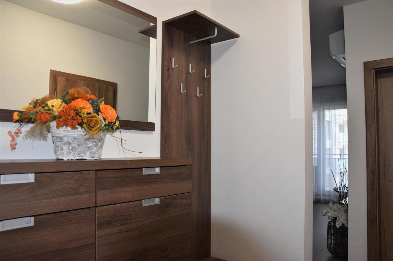 Luxusný apartmán v centre Nitry - Apartmán Halifax Nitra Esterno foto