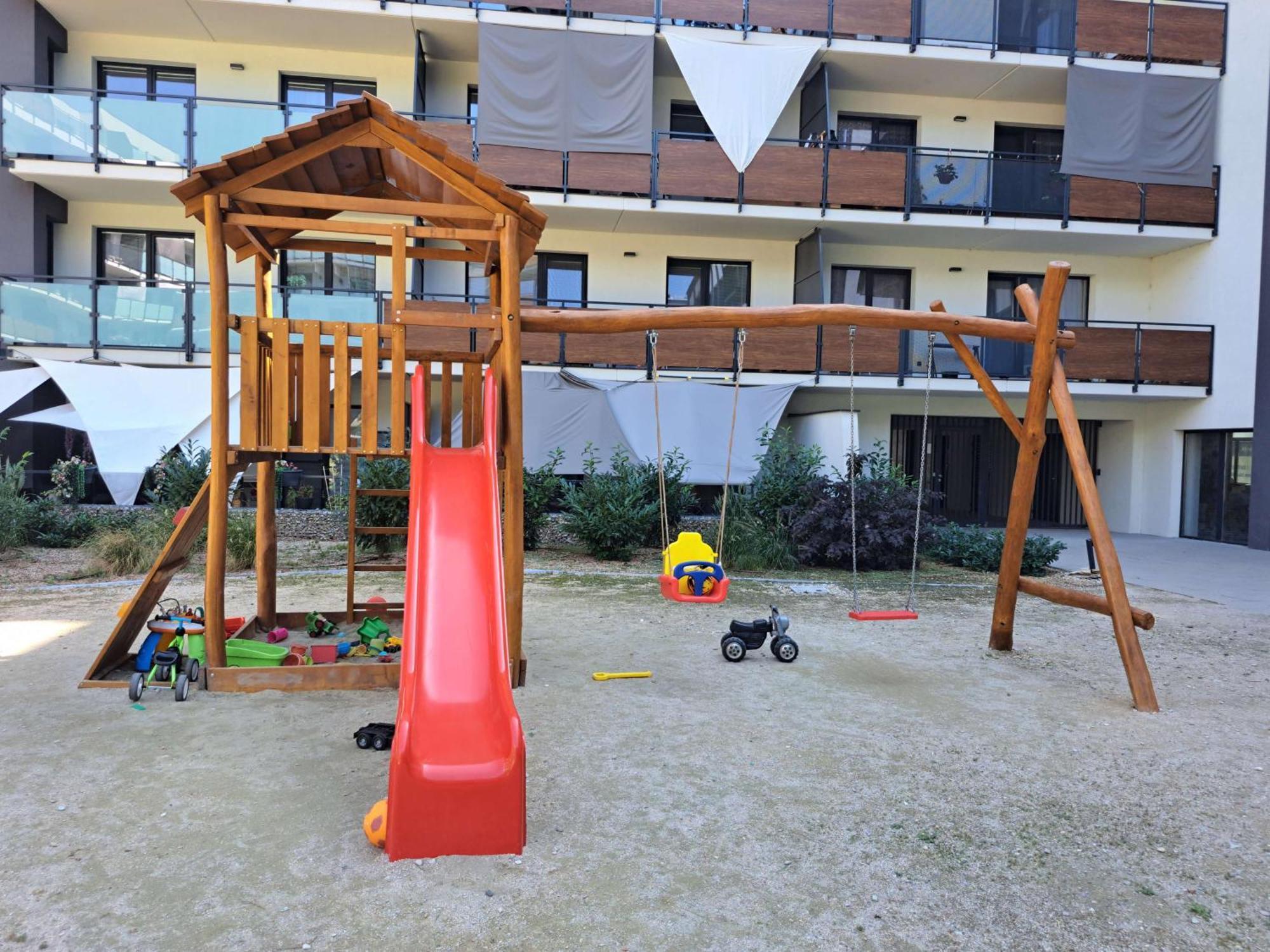 Luxusný apartmán v centre Nitry - Apartmán Halifax Nitra Esterno foto